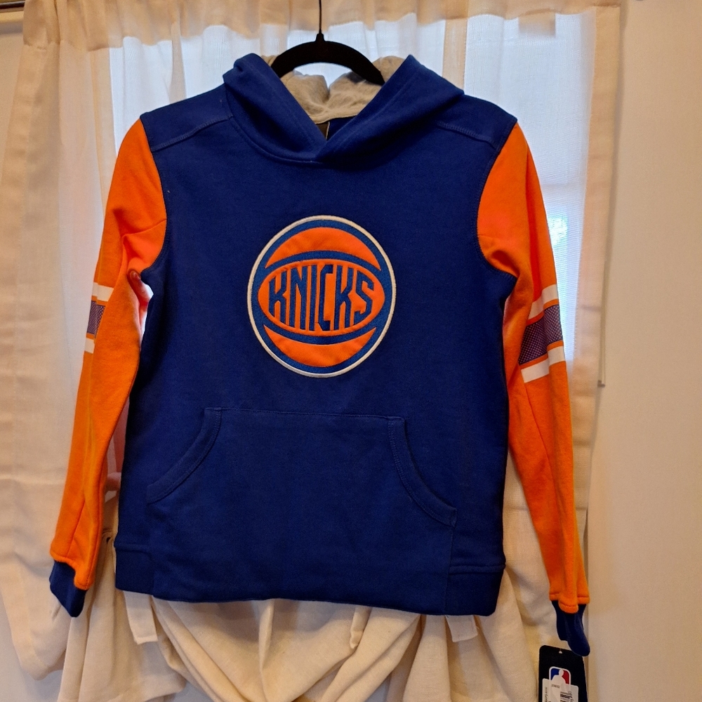 KNICKS HOODIE YOUTH 10/12 BOYS